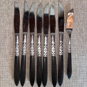 Vintage EKCO Eterna Stainless Canoe Muffin Dinner Knives Lot 8 EKS37 Japan MCM